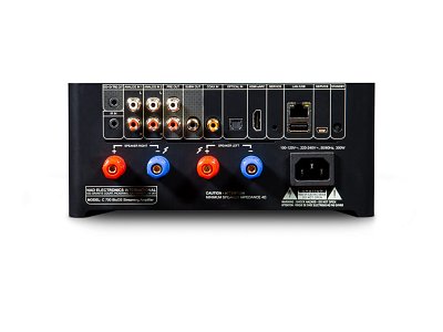 NAD C700