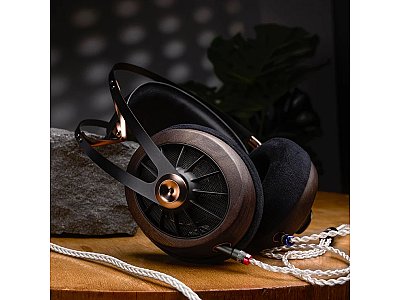 MEZE AUDIO 109 PRO