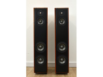 REVEL PERFORMA F32