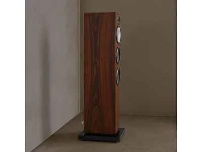 BOWERS & WILKINS 704 S3