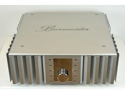 BURMESTER 082