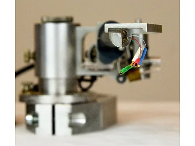 TRI-PLANAR II PRECISION TONEARM TRI-PLANAR II PRECISION TONEARM