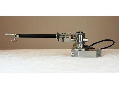TRI-PLANAR II PRECISION TONEARM TRI-PLANAR II PRECISION TONEARM