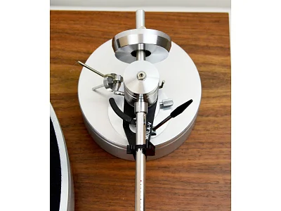 ACOUSTIC SOLID WOOD REFERENCE