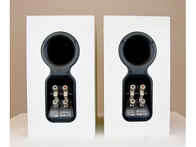 BOWERS & WILKINS 606 S2 BOWERS & WILKINS 606 S2