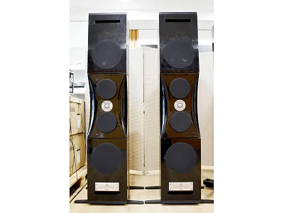 USHER GRAND TOWER USHER GRAND TOWER