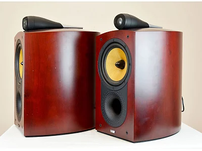 BOWERS & WILKINS NAUTILUS 805