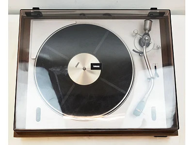 YAMAHA YP-701