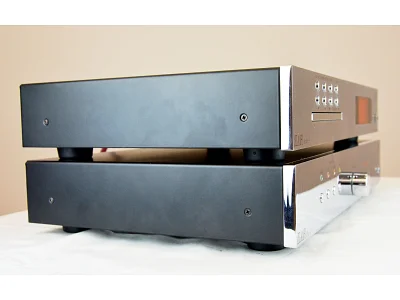 EAR YOSHINO ACUTE 4 + DAC 4 EAR YOSHINO ACUTE 4 + DAC 4