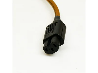 VAN DEN HUL THE MAINSSERVER HYBRID 1.5 MT